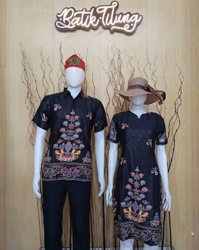 Contoh busana rapi dan sopan